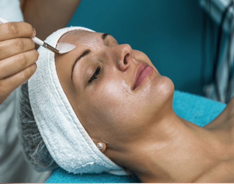 Dermatologist acne treatment for pimples and breakouts